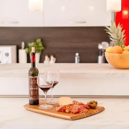 Excelsio 스플리트